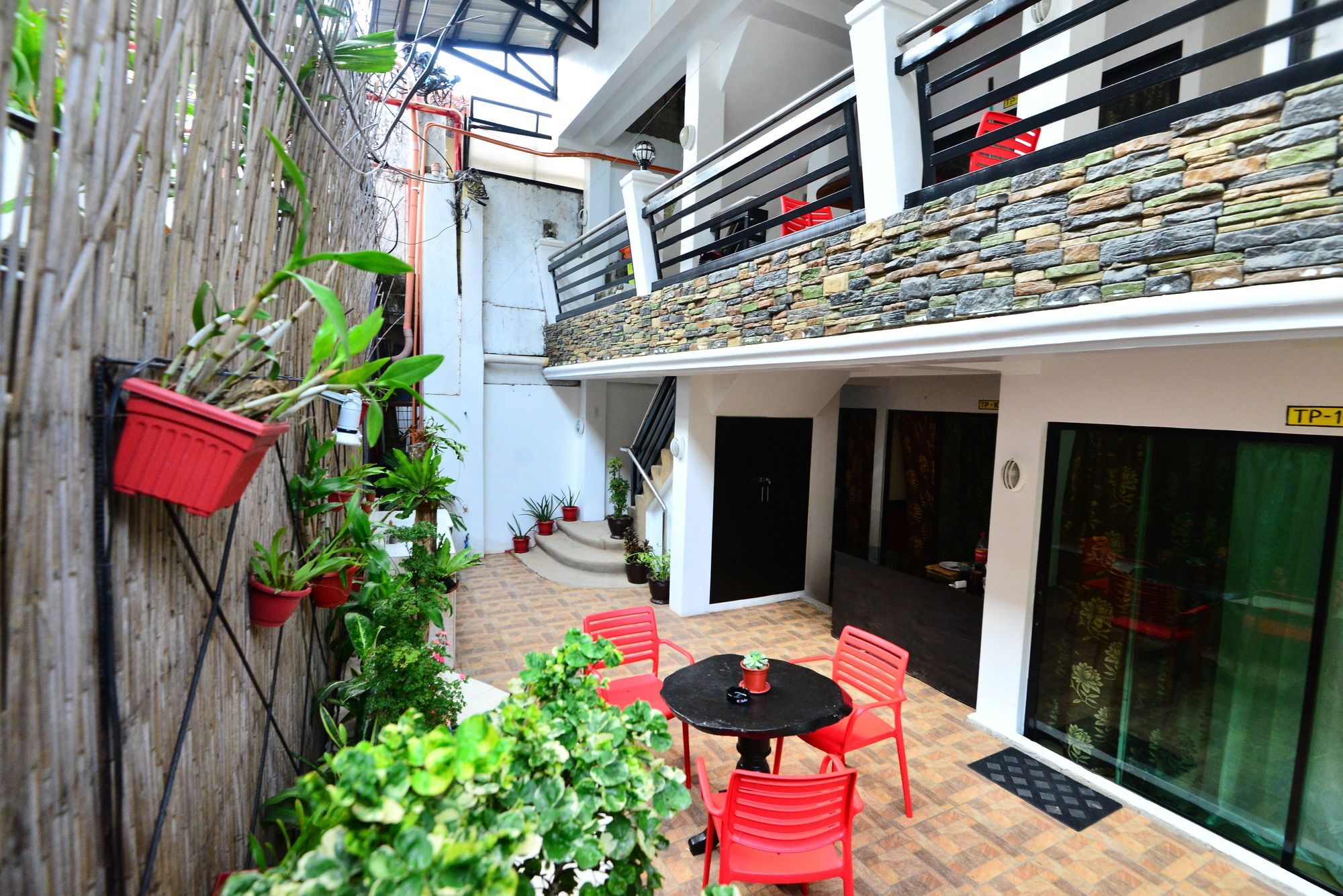 Hostel Travellers Pad Boracay Balabag  Exterior foto
